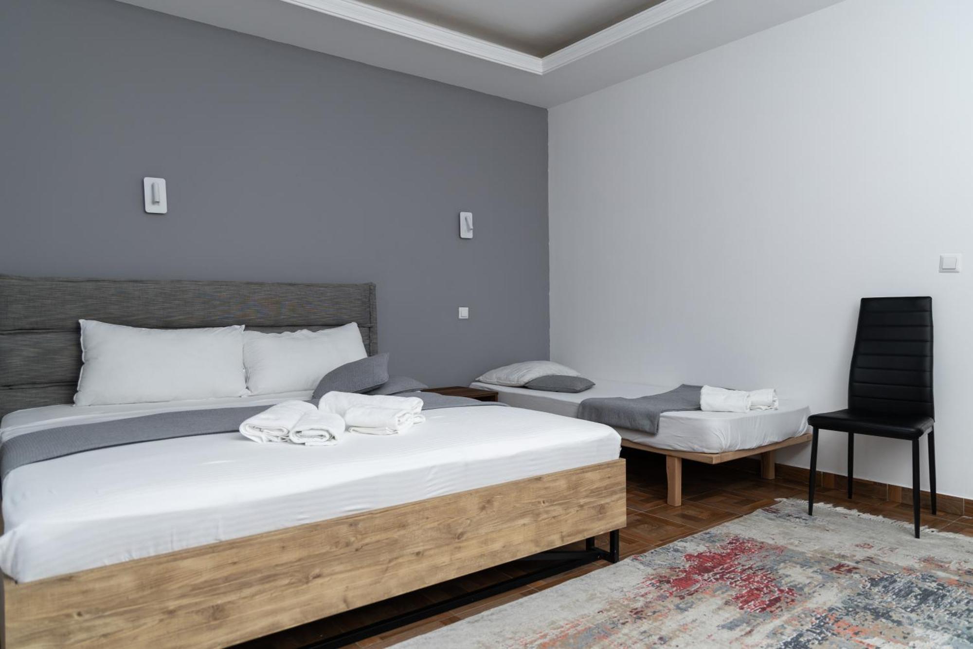 Hotel Denis Prizren Exterior photo